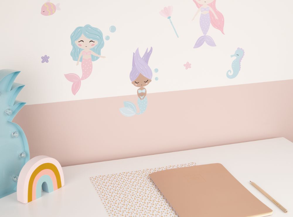 Do-it-yourself: tipps zur anbringung von großen wandtattoos im kinderzimmer 2 Wandsticker im kinderzimmer anbringen