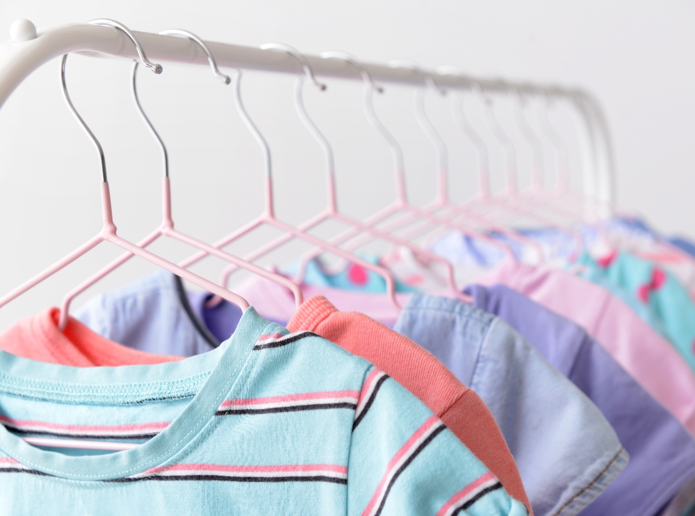 Namensetiketten von kleberli auf kindersachen und wechselwäsche